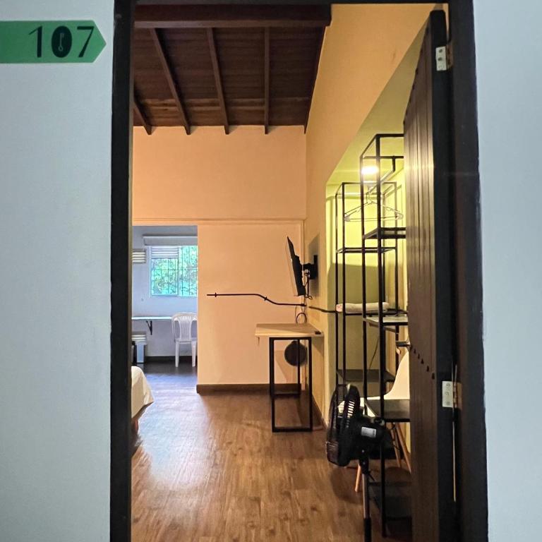 Loft equipado en Poblado cerca de Envigado FRN107 By Roots Rentals - Apartamento de 1 dormitorio - 21