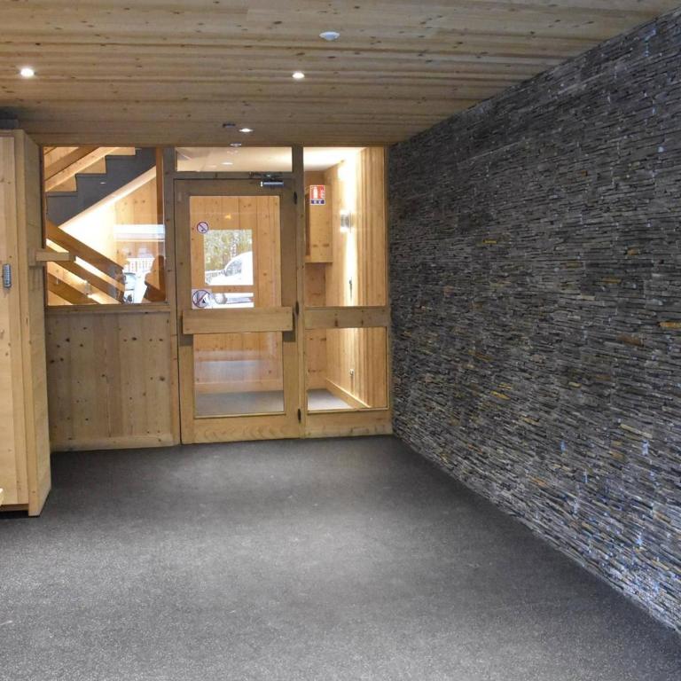 Appartement familial 12 pers. avec balcon, cheminée, proche pistes et commerces à Méribel - FR-1-180-619 - Apartment mit 5 Schlafzimmern - 32