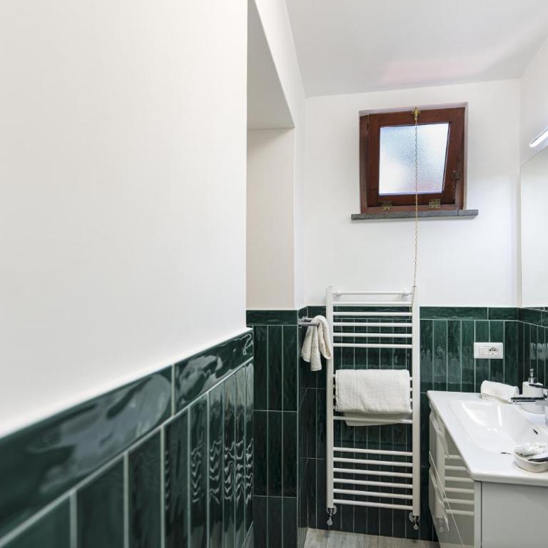 Valley mills window Sorrento - Suite Apartment - 2