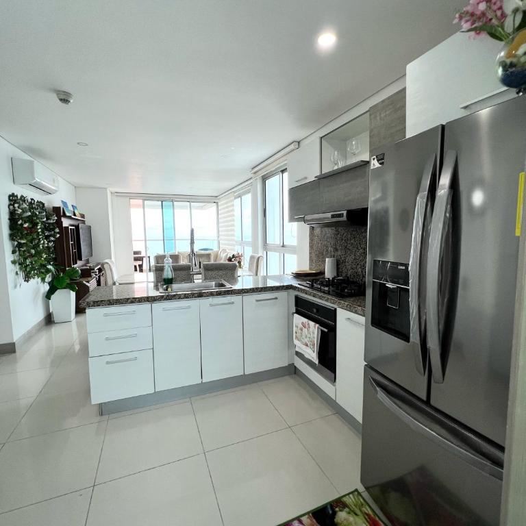 Beachfront Luxurious Apartment, Palmetto Beach - Apartamento de 3 dormitorios - 55