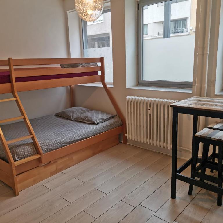 Studio Cours Emile Zola Métro République - Apartment mit 1 Schlafzimmer - 5