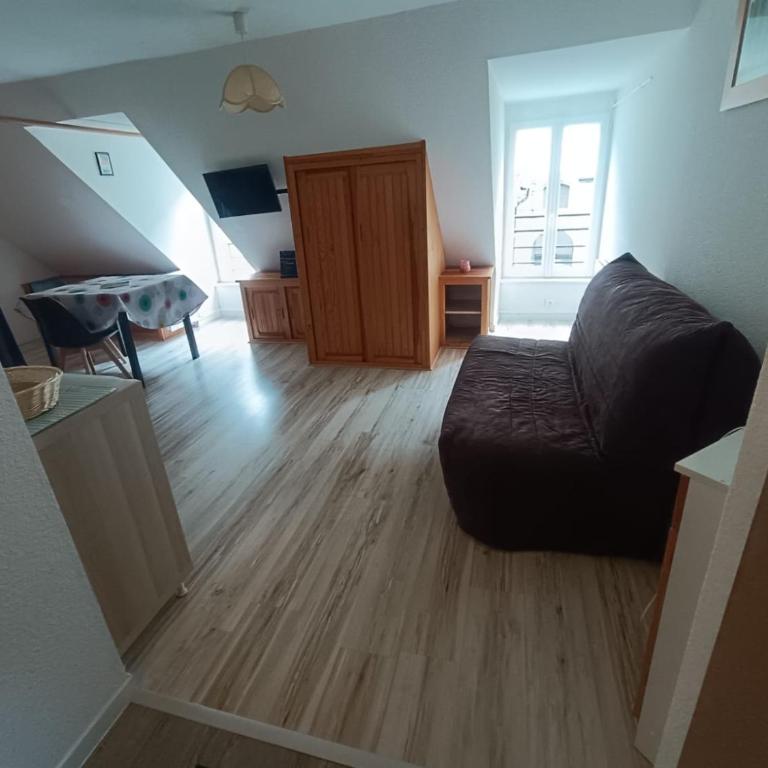 Studio classé 4 personnes face aux Thermes, avec coin nuit - One-Bedroom Apartment - 6
