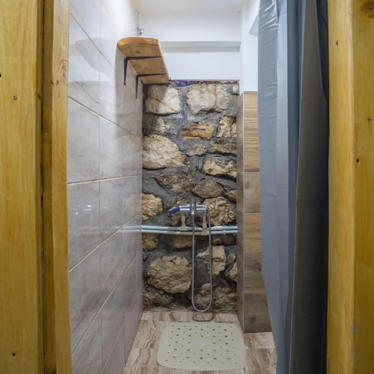 Maple bungalows - Dvokrevetna Soba sa Bračnim Krevetom i Pogledom na Planinu - 17