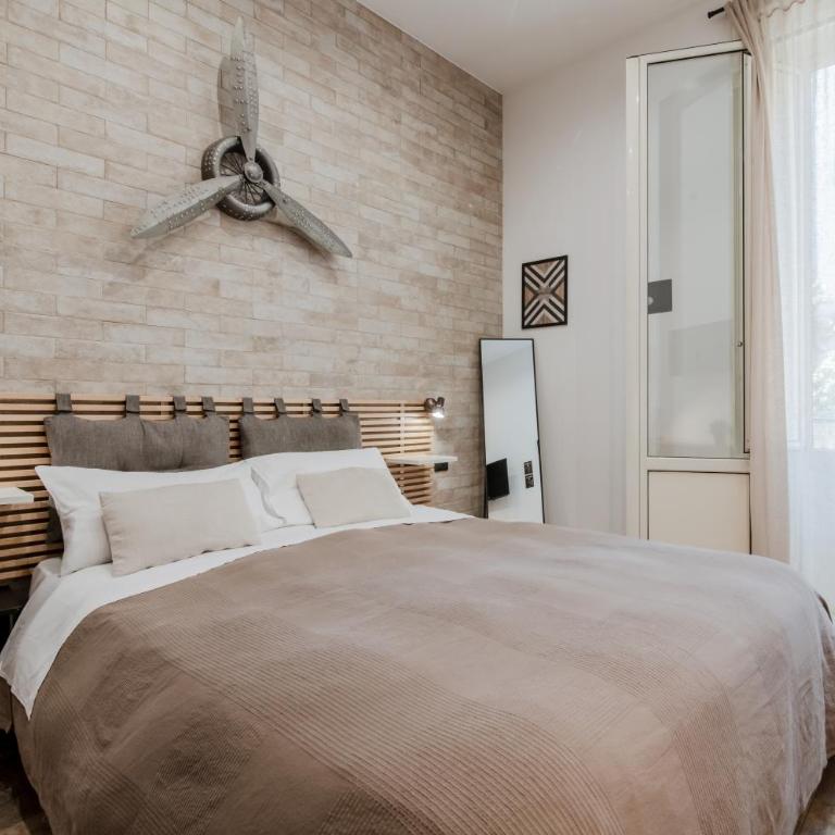 Panurban Rooms by Wonderful Italy - Camera Matrimoniale/Doppia con Letti Singoli con Bagno Privato Esterno - 1