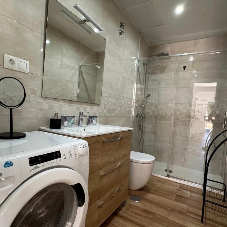 A1 - Apartamento en La Carihuela, 2 dormitorios, Wifi, a 100 metros de la playa - Apartment - 18