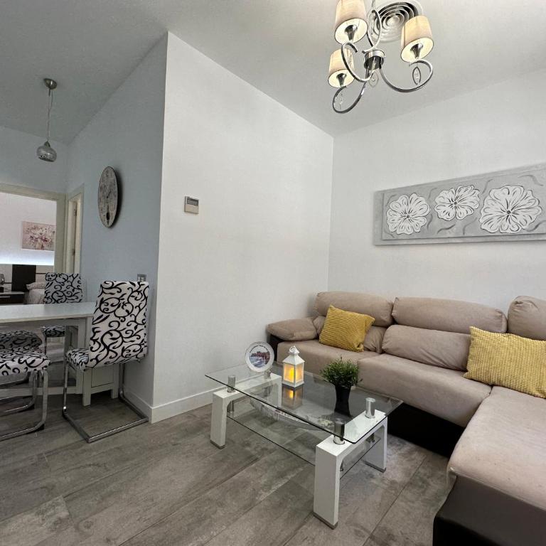 A1 - Apartamento en La Carihuela, 2 dormitorios, Wifi, a 100 metros de la playa - Apartment - 33