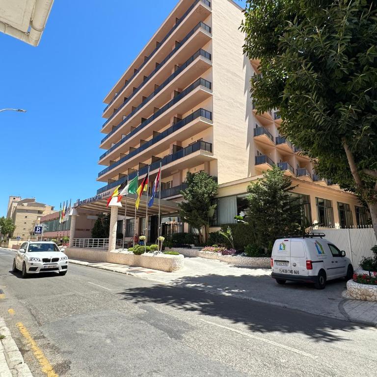 A1 - Apartamento en La Carihuela, 2 dormitorios, Wifi, a 100 metros de la playa - Apartment - 37