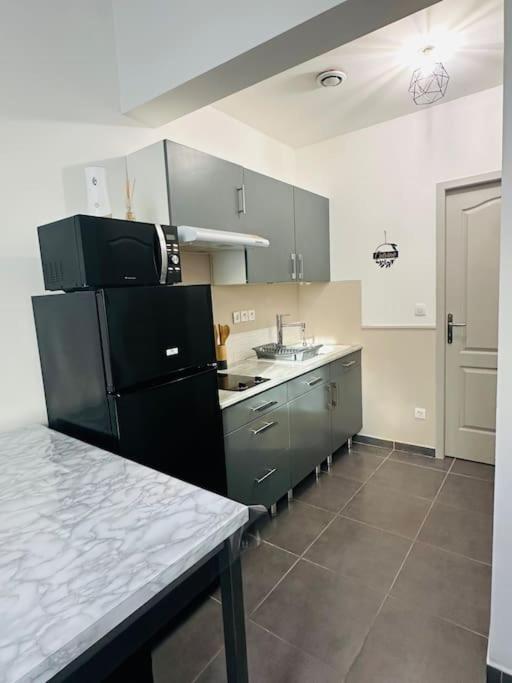 Le petit Narbonnais à 4min à pied de la gare - One-Bedroom Apartment - 8