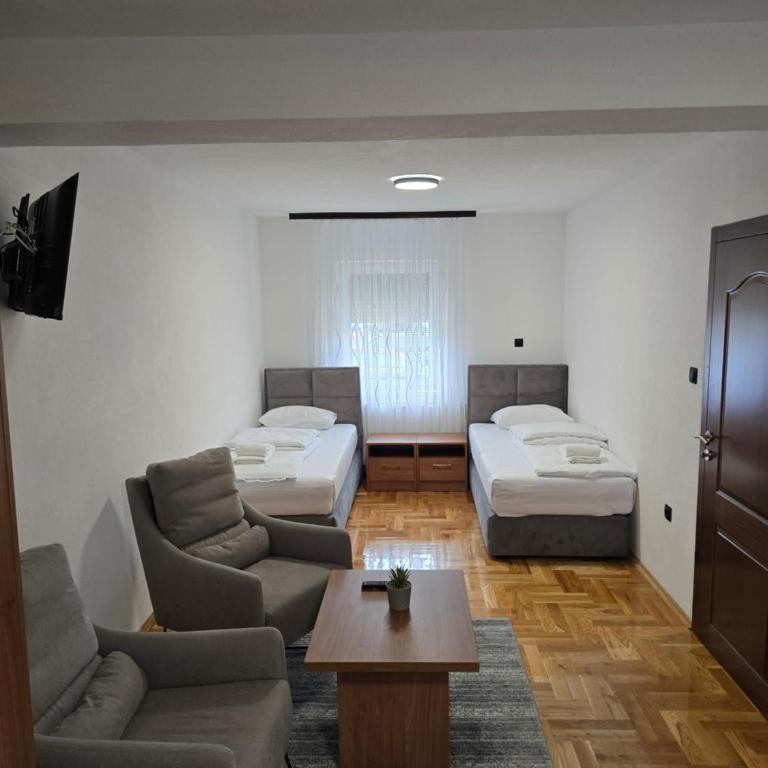 Apartmani Zlatna Kruna - Apartman sa 3 Spavaće Sobe - 5
