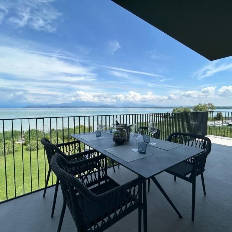 Vela Blu Apartments - Two-Bedroom Superior Apartment - 14