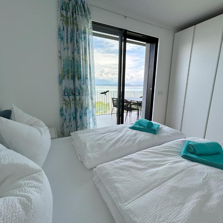 Vela Blu Apartments - Two-Bedroom Superior Apartment - 9
