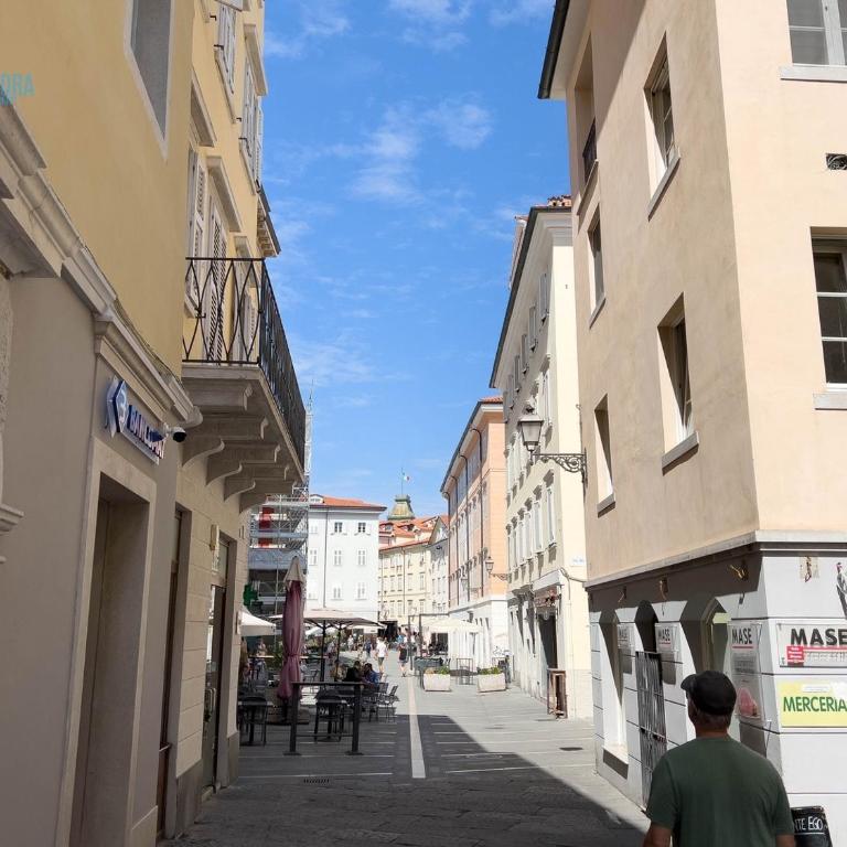Cattedrale 5 Tirabora Short Rent, con parcheggio privato - Appartamento con 2 Camere da Letto - 2