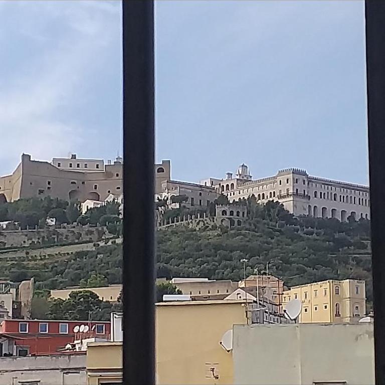 O munaciell a piazza Plebiscito con vista San Martino - Apartment mit 1 Schlafzimmer und Aussicht - 21