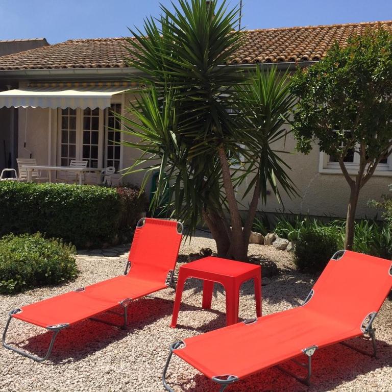 AGENCE JF IMMO -Villla plain pied climatisée spacieuse 6 pers proche des plages - V0303 - Villa 2 Chambres - 2