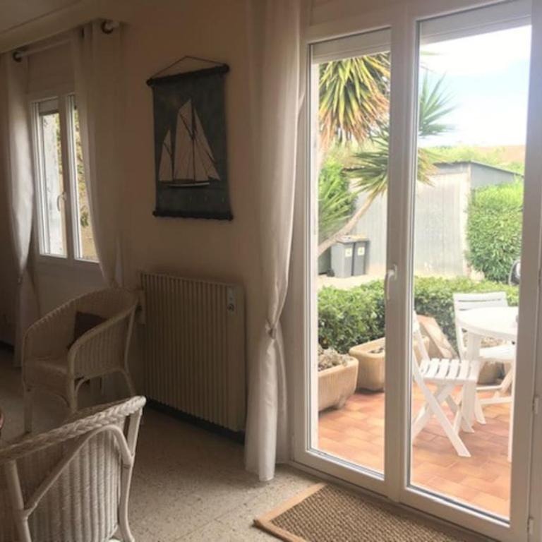 AGENCE JF IMMO -Villla plain pied climatisée spacieuse 6 pers proche des plages - V0303 - Villa 2 Chambres - 11