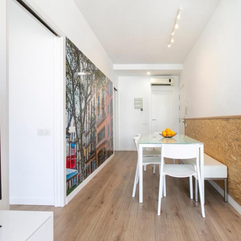 Chic and Modern Apartments in Gracia - Two-Bedroom Apartment - 14