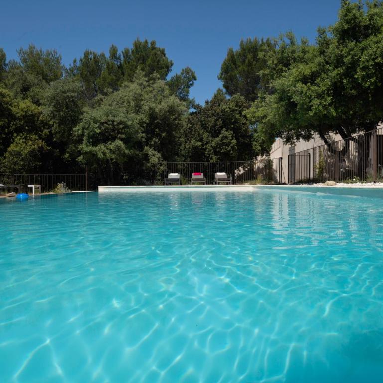 Maison atypique en Provence chez Brigitte - Villa avec Piscine Privée - 1
