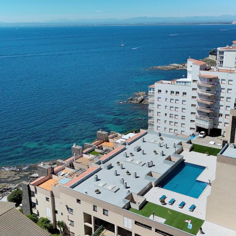 Ático Bellavista - Three-Bedroom Apartment - 67