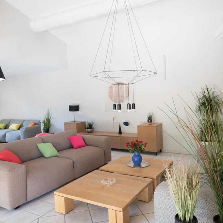 Maison atypique en Provence chez Brigitte - Villa avec Piscine Privée - 8