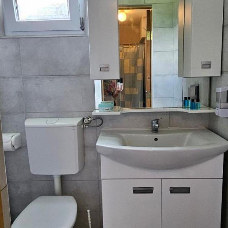 Green Oasis - Vacation Home - 10
