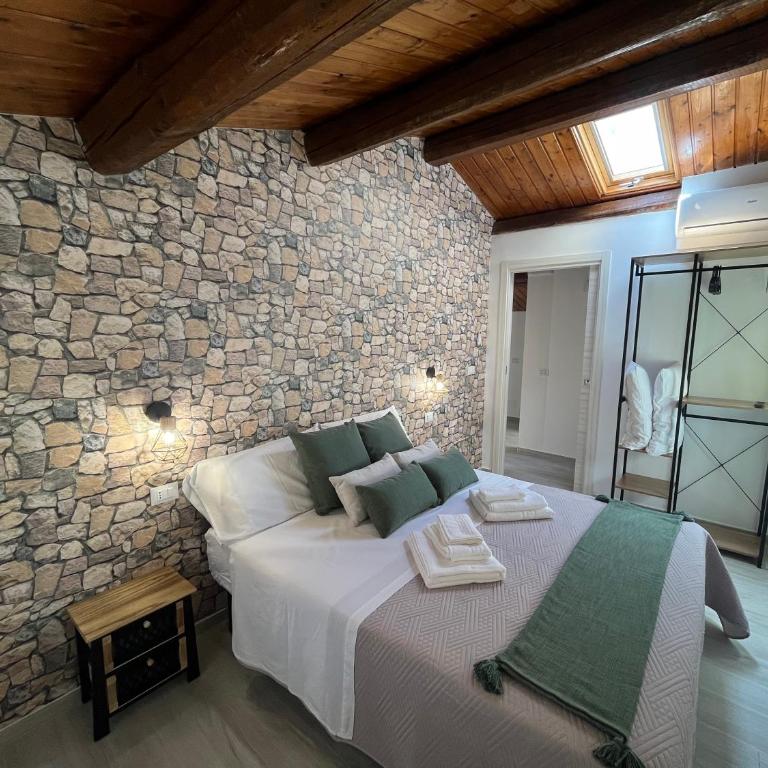 Samuele s home - Two-Bedroom House - 3