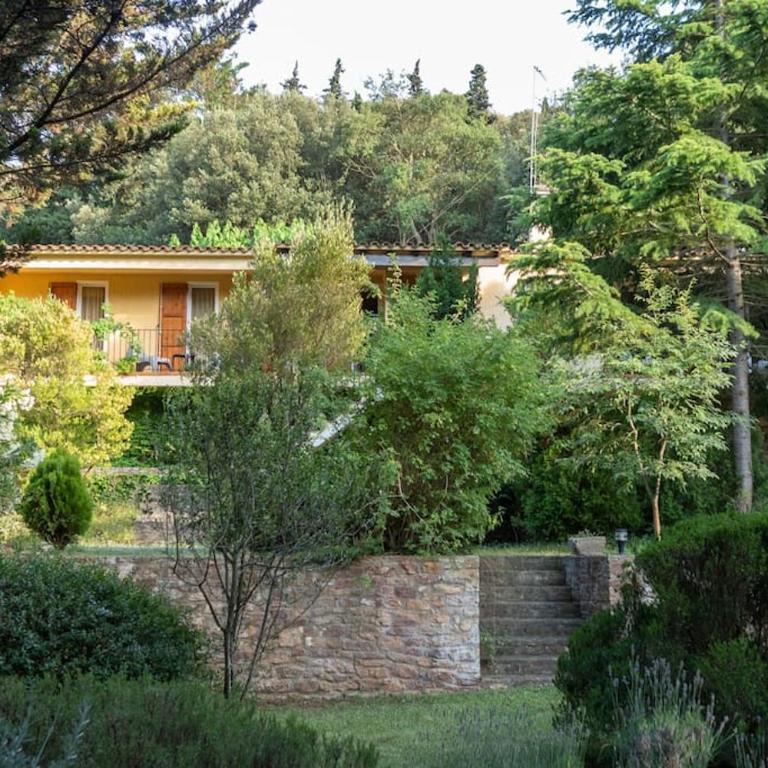 Cal Melu - Four-Bedroom House - 7