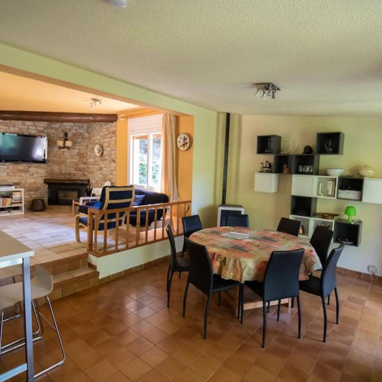 Cal Melu - Four-Bedroom House - 18
