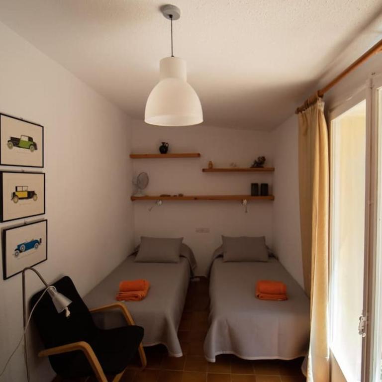Cal Melu - Four-Bedroom House - 31