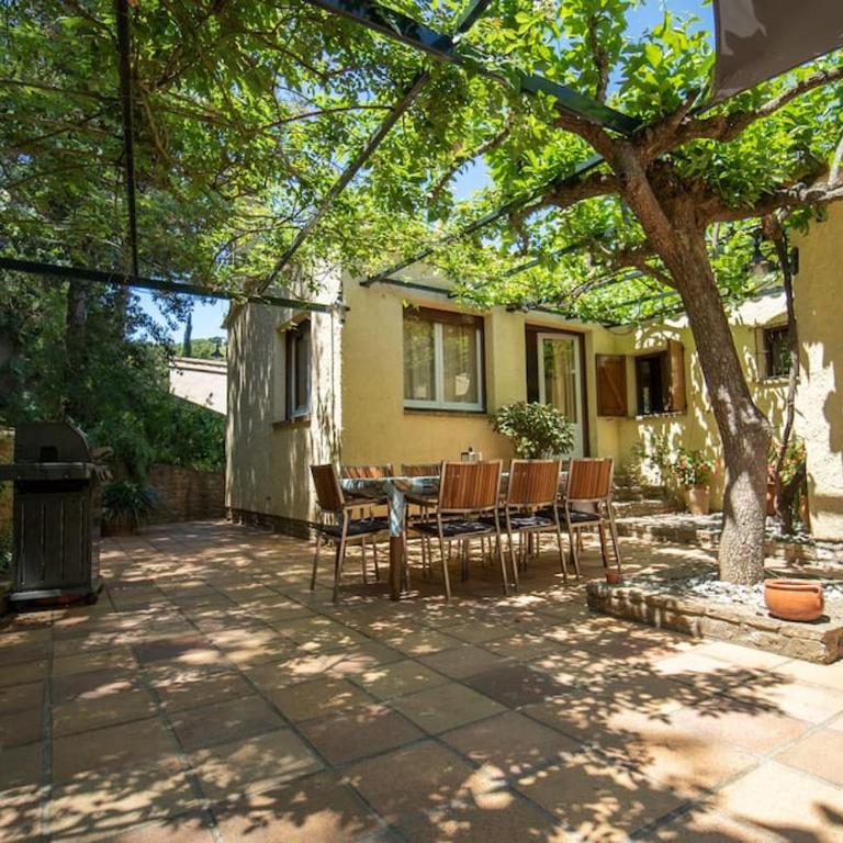 Cal Melu - Four-Bedroom House - 36