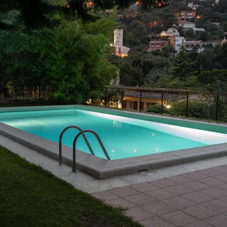 Cal Melu - Four-Bedroom House - 52