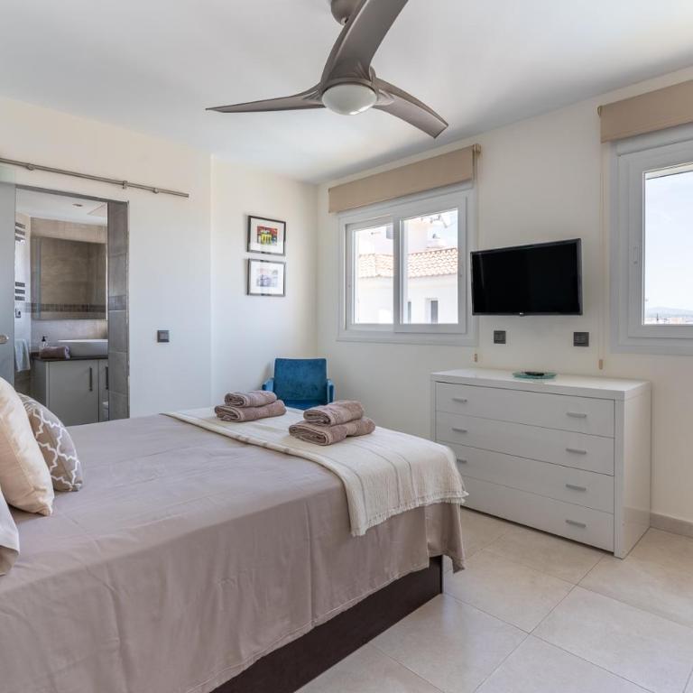 Stylish 2 bedroom penthouse with breathtaking view - Apartamento de 2 dormitorios - 3