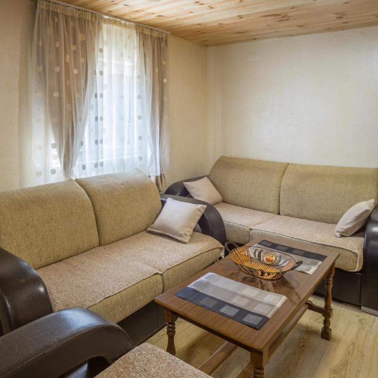 Apartman Viktorija - Two-Bedroom House - 3