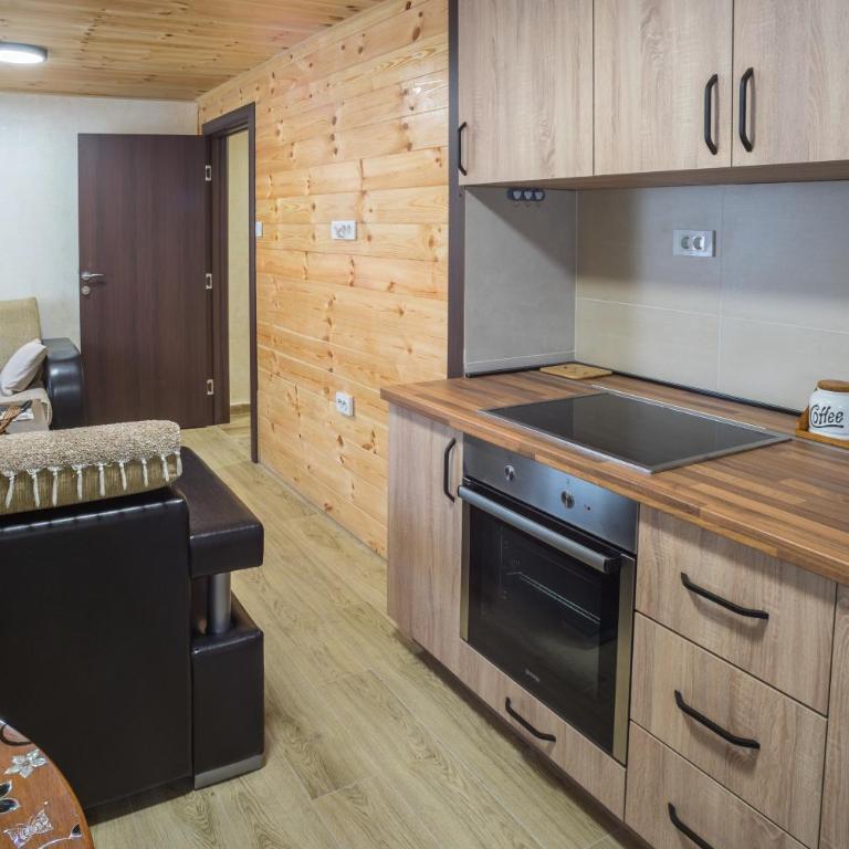 Apartman Viktorija - Two-Bedroom House - 8