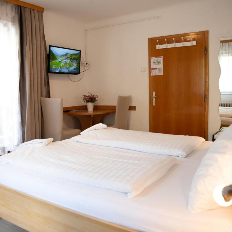 Haus Maria - Doppelzimmer mit Terrasse - 4