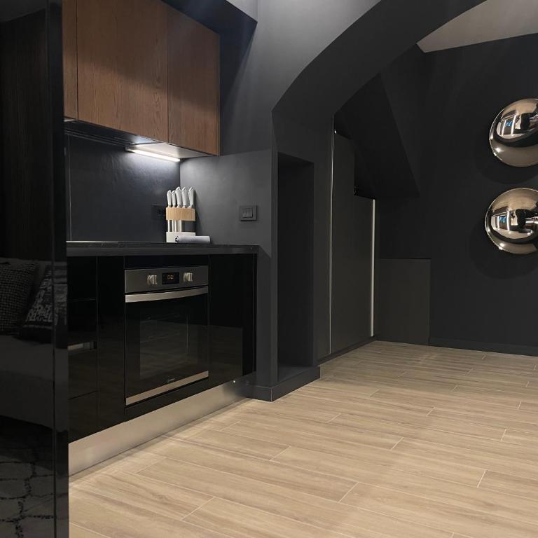 Garibaldi Suite 1 Ground Floor 1BR Apartment, Old Town Olbia - One-Bedroom Apartment - 42