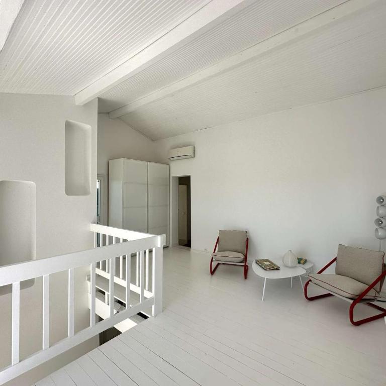 La Tancade, villa pour 8 personnes avec vue mer à 5 minutes de la plage de L'Almanarre à Hyères - Villa mit 3 Schlafzimmern - 34