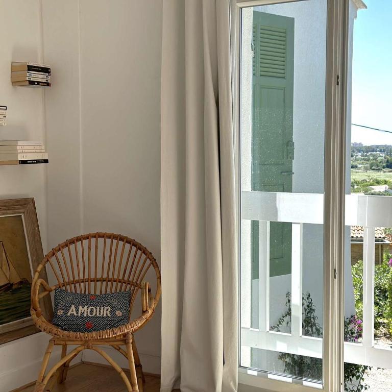 La Tancade, villa pour 8 personnes avec vue mer à 5 minutes de la plage de L'Almanarre à Hyères - Villa mit 3 Schlafzimmern - 37