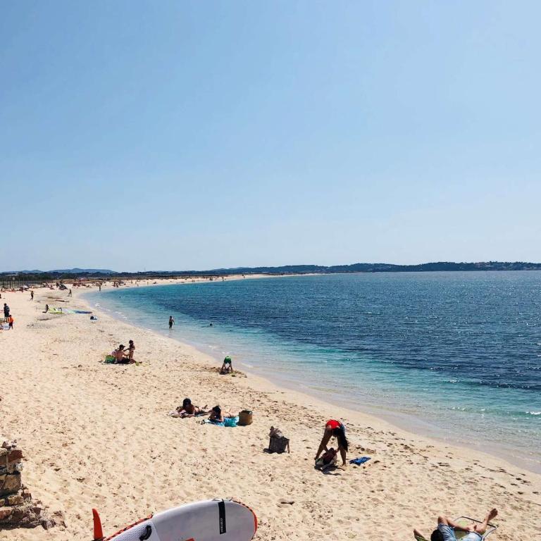 La Tancade, villa pour 8 personnes avec vue mer à 5 minutes de la plage de L'Almanarre à Hyères - Villa mit 3 Schlafzimmern - 40