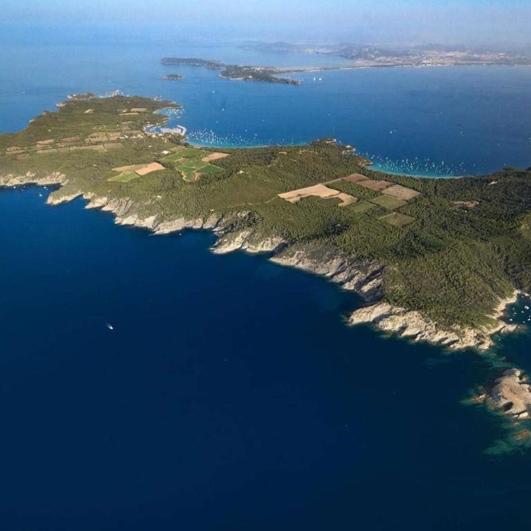 La Tancade, villa pour 8 personnes avec vue mer à 5 minutes de la plage de L'Almanarre à Hyères - Villa mit 3 Schlafzimmern - 44