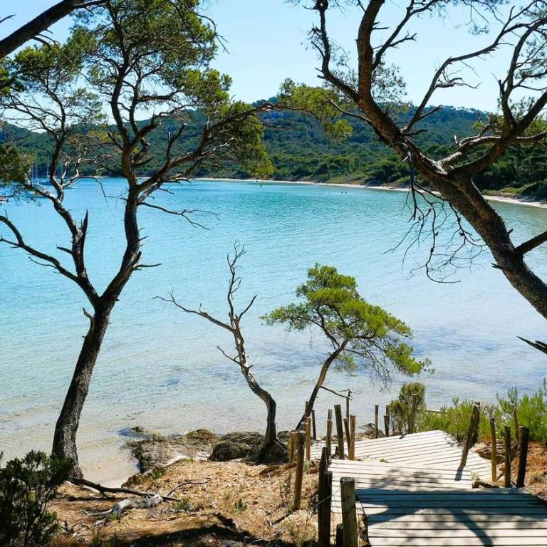 La Tancade, villa pour 8 personnes avec vue mer à 5 minutes de la plage de L'Almanarre à Hyères - Villa mit 3 Schlafzimmern - 45