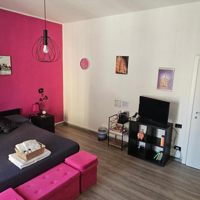 Testa o Croce Casa Vacanze - Camera Matrimoniale con Bagno Privato Esterno - 3