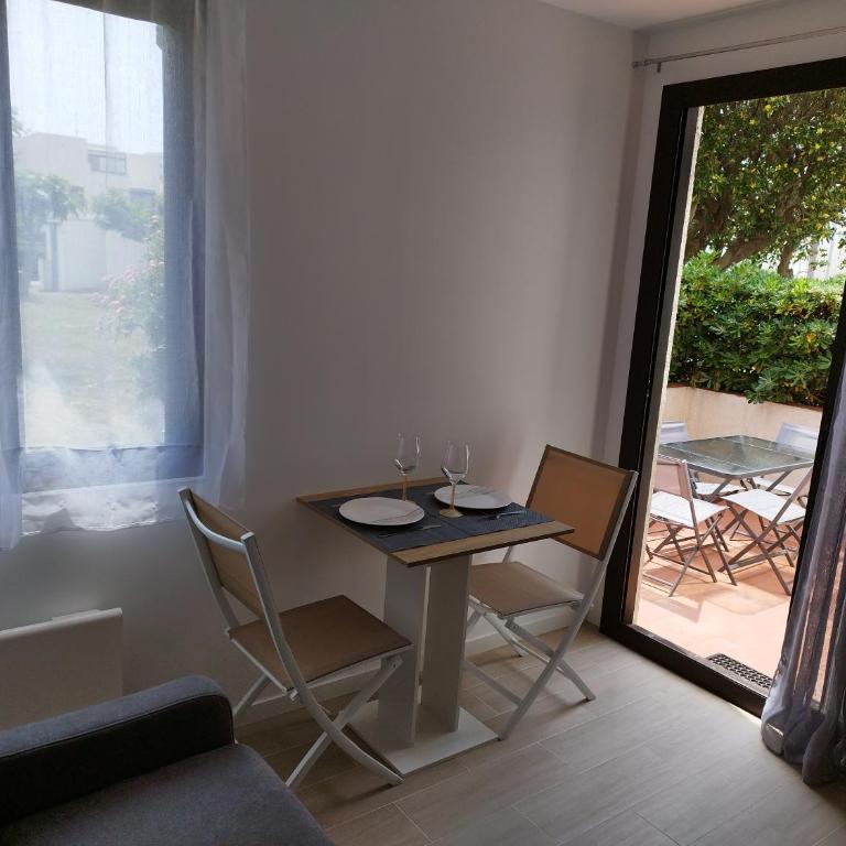 Charmant studio à 2 pas de la plage - Apartamento - Planta baja - 10