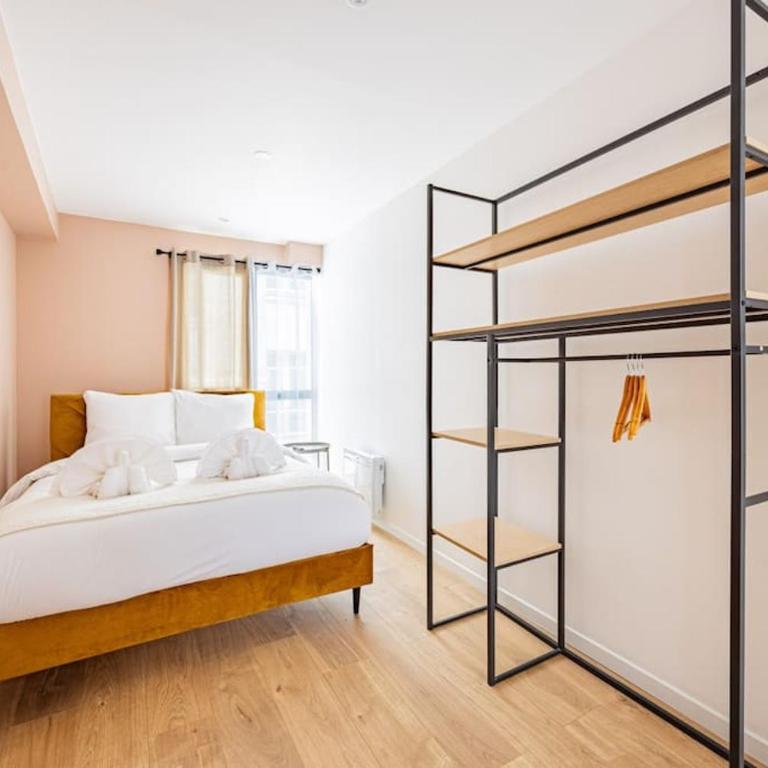 Charme Parisien 6 Personnes, 2 chambres, 19ème - Appartement 2 Chambres - 10