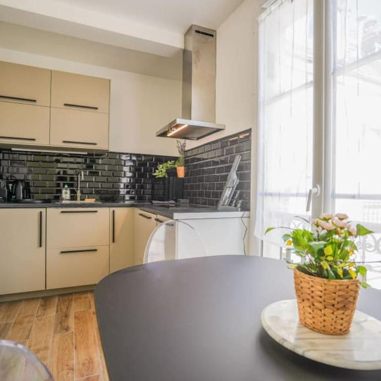 Lovely 1BR near Arc de Triomphe - Appartement - 5