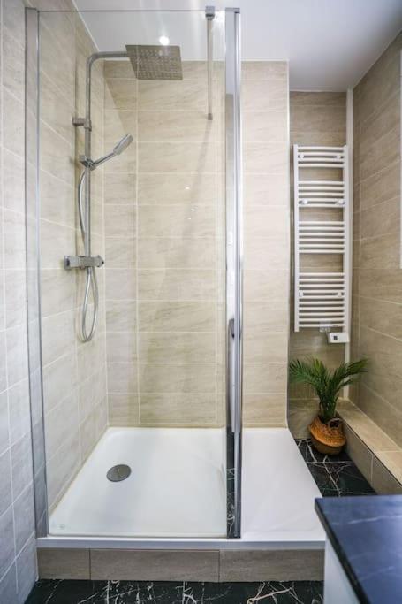 Lovely 1BR near Arc de Triomphe - Appartement - 13