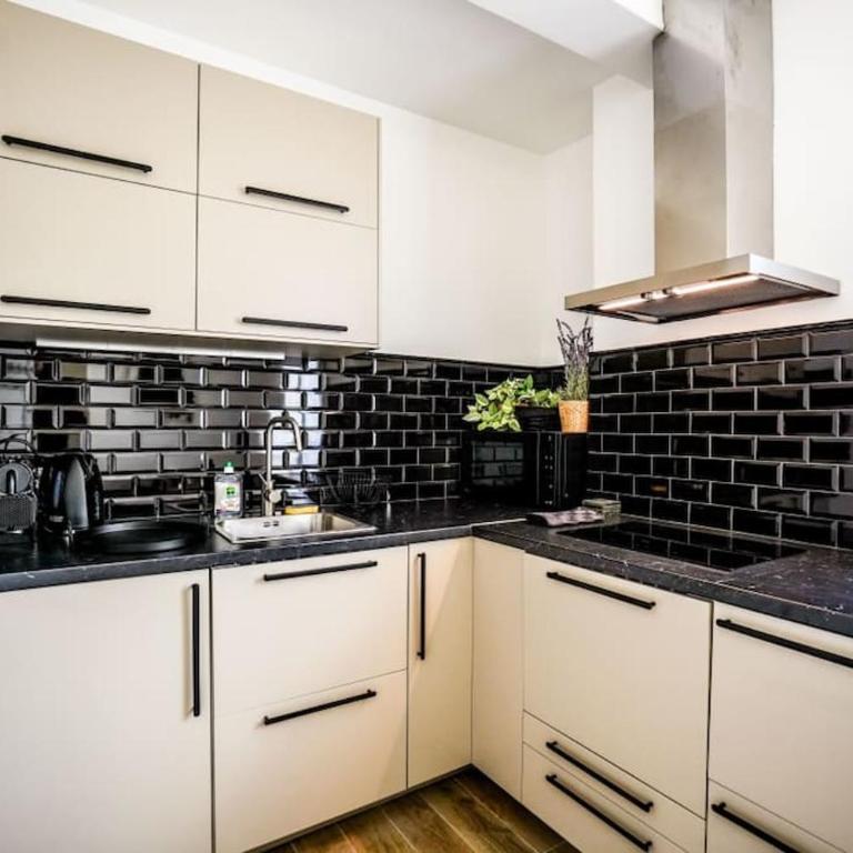 Lovely 1BR near Arc de Triomphe - Appartement - 16