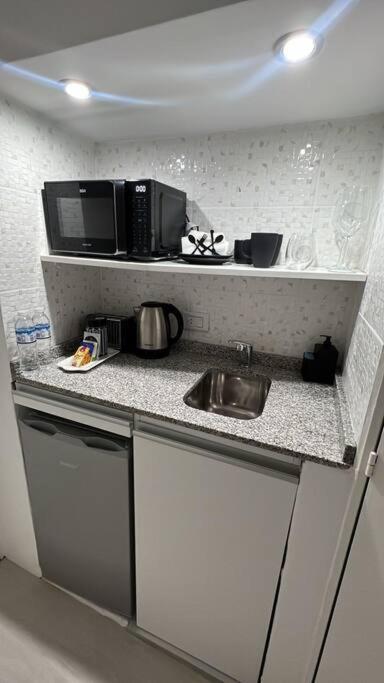 Black & White - Cerca del Obelisco - Apartamento de 1 dormitorio - 2