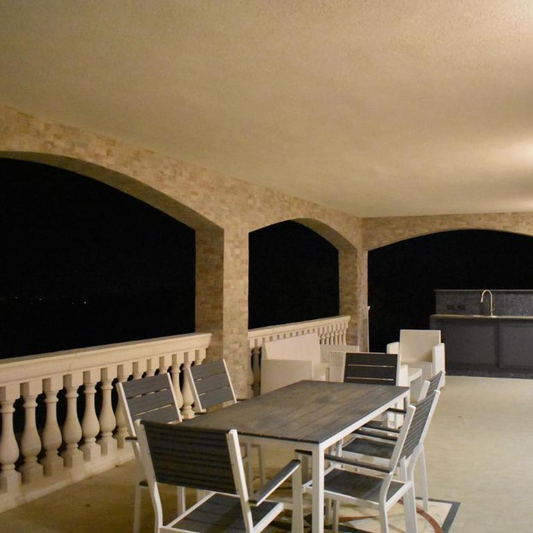 Villa Caruso - Villa con 3 Camere da Letto - 63