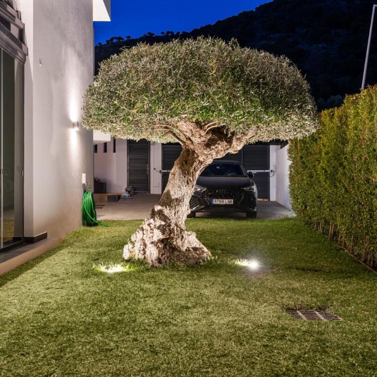ViVi Homes - Villa Yara Pool, Sauna, Jacuzzi & Cinema - Villa con piscina privada - 22