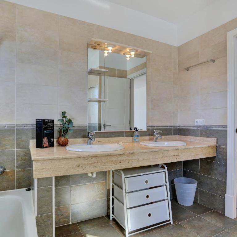 casa FELICIDAD - Three-Bedroom House - 26